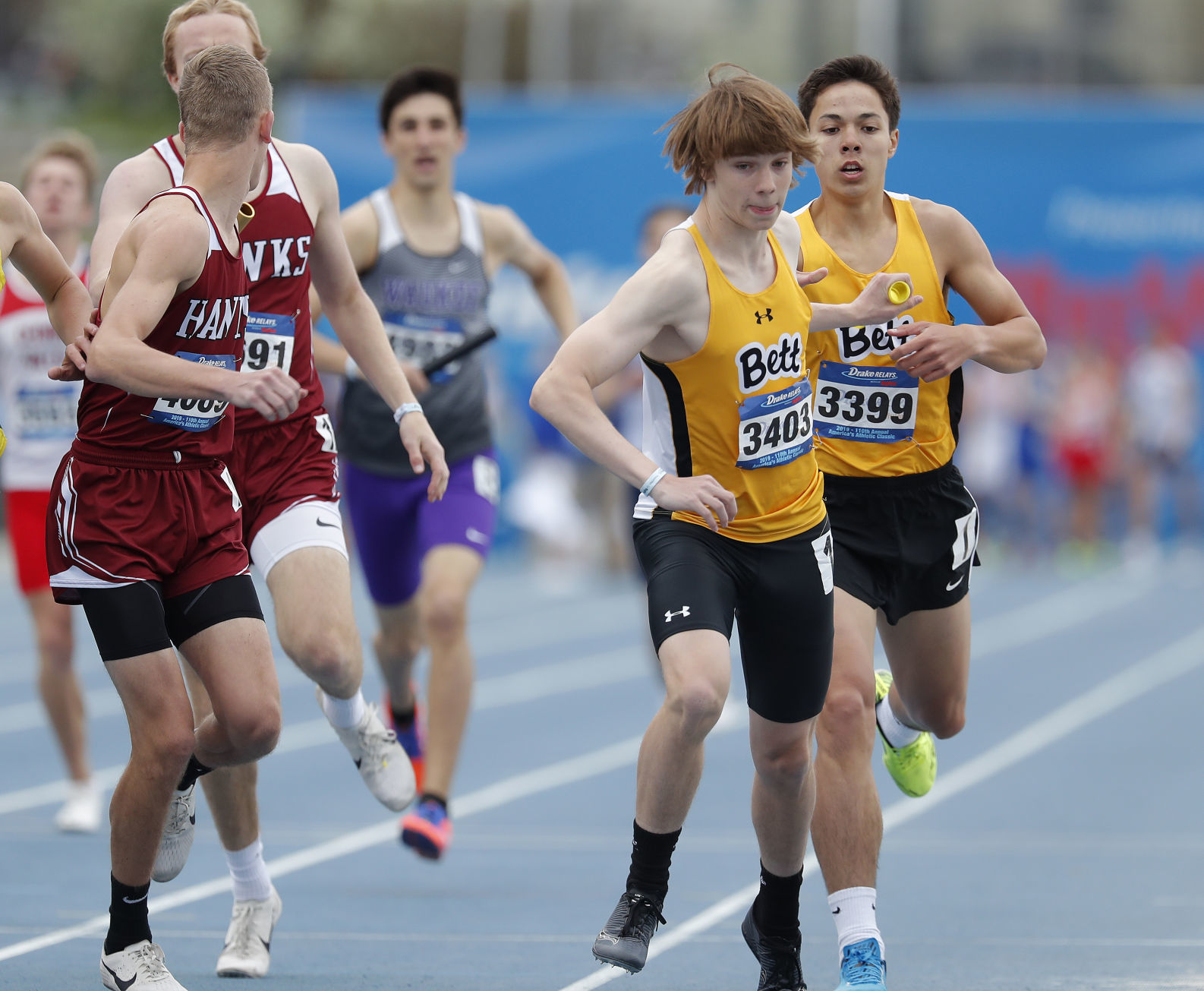 042518mp-DrakeRelays-boys-4x800-2